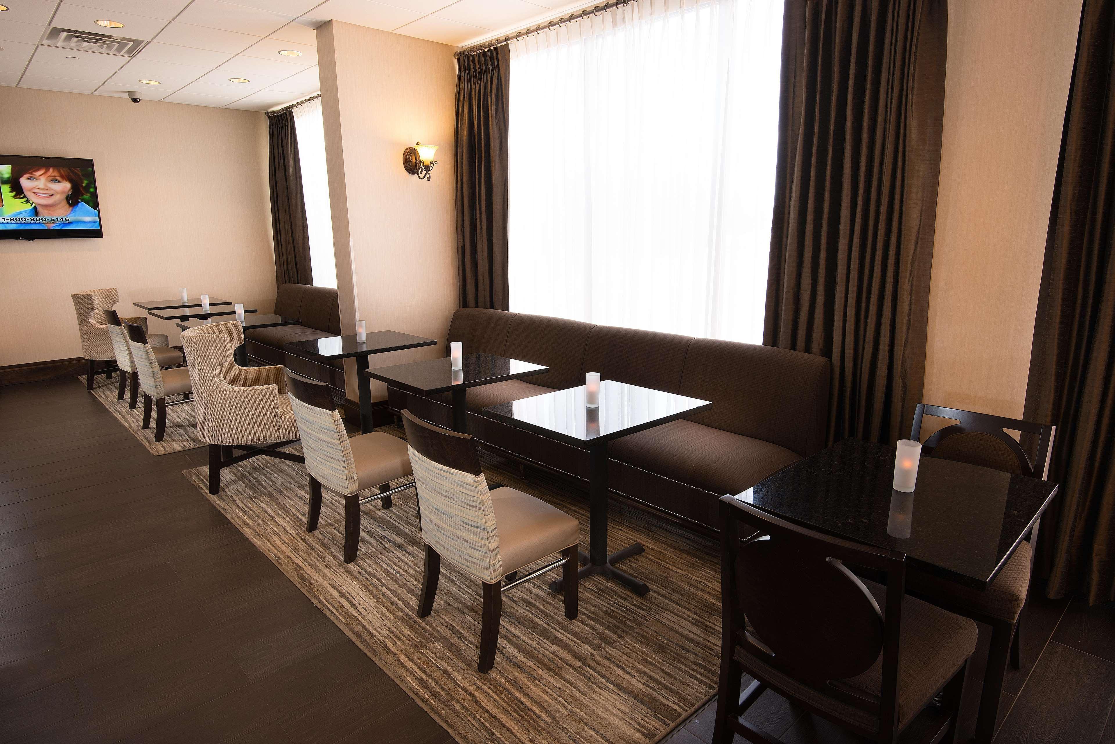 Hampton Inn Carlstadt At The Meadowlands Exterior foto