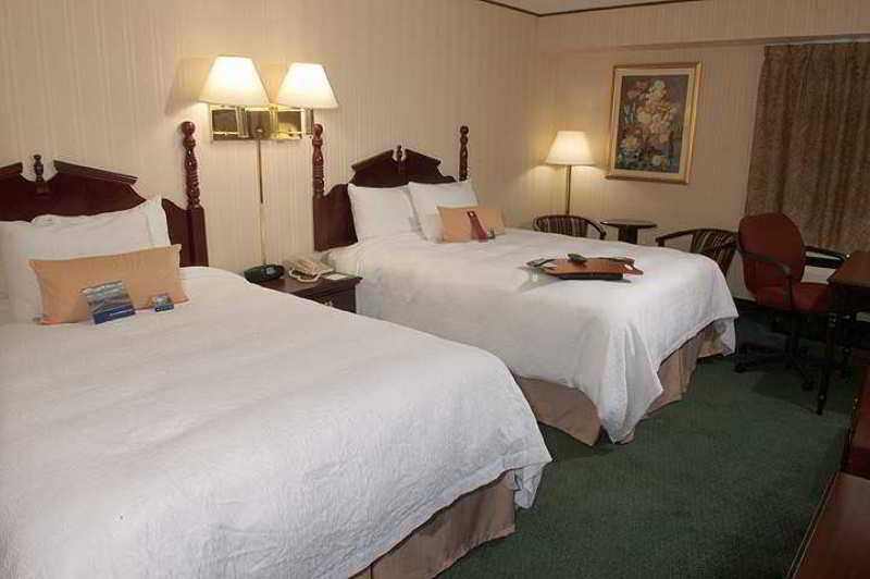 Hampton Inn Carlstadt At The Meadowlands Habitación foto